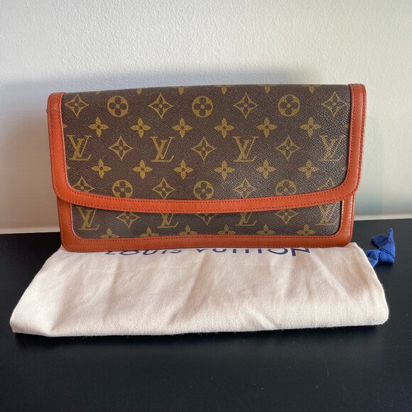 Louis Vuitton Handbags - Louis Vuitton Vintage Dame Pochette Monogram Canvas GM - Preowned